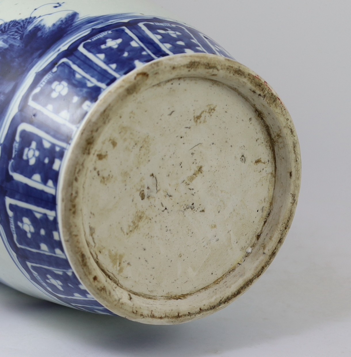 A large Chinese blue and white vase, early 20th century, 58.5cm high